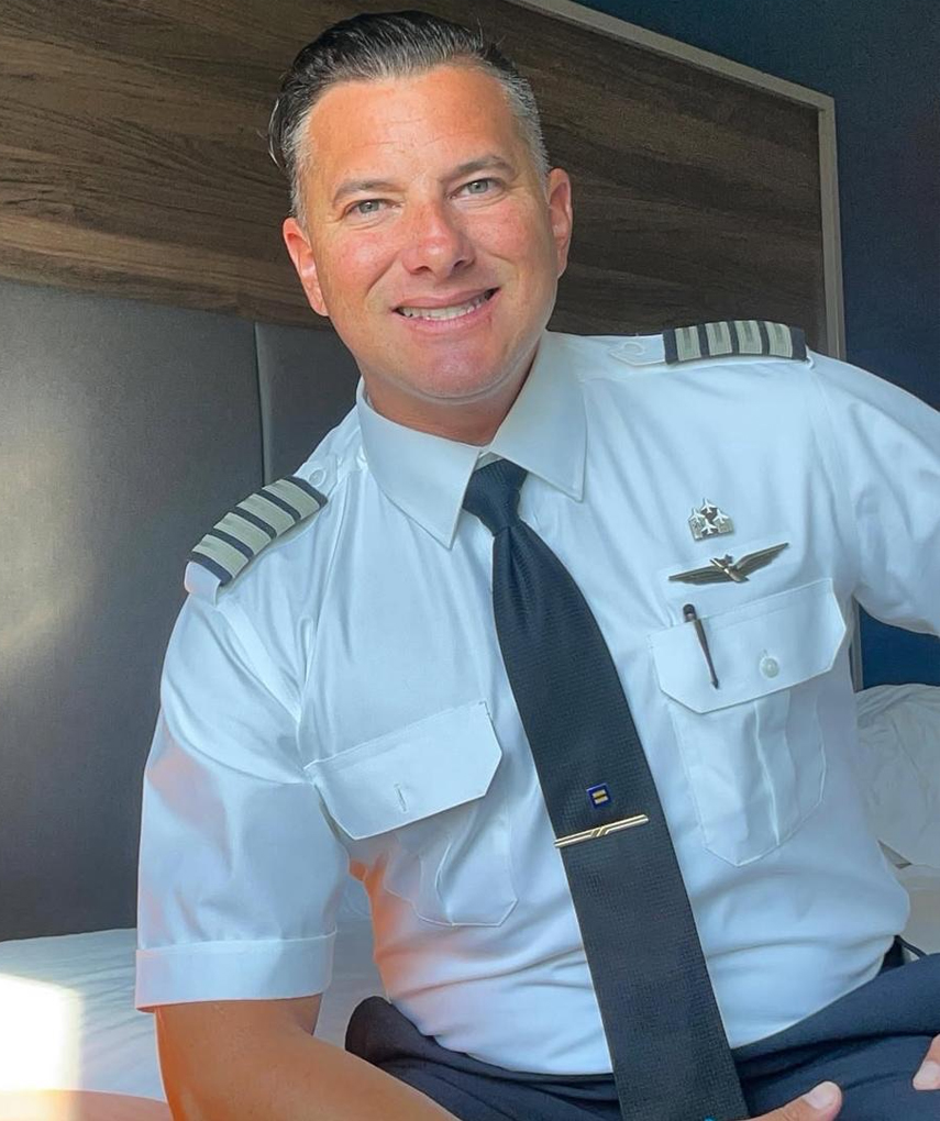 s, Flight operations manager